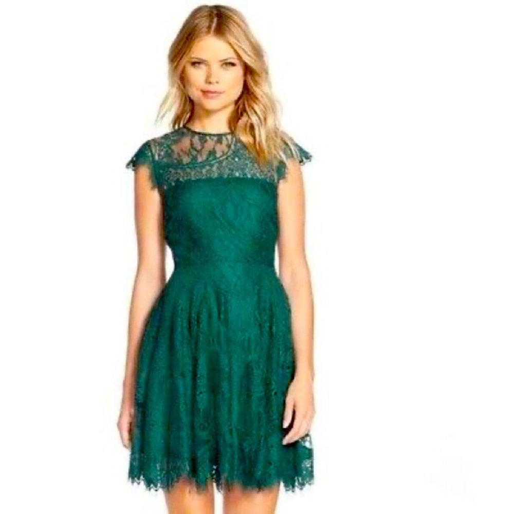 BB Dakota Emerald Lace Dress - Size 4